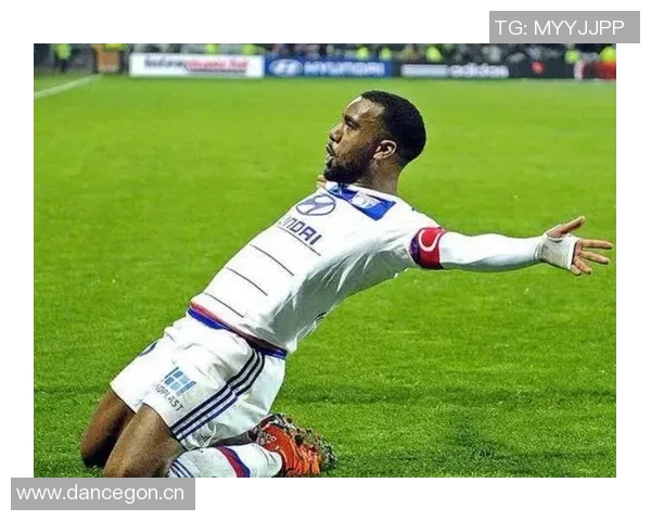 球员职业生涯首次在法甲打入绝杀球回忆高光